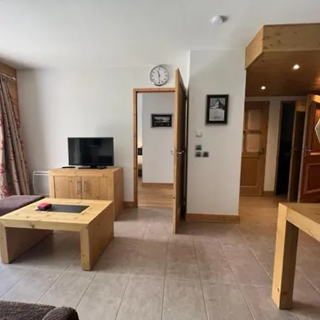 4 Etoiles Apartmanhotel *